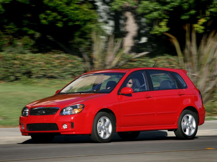  Kia Spectra5 2004 года  (фото 12 из 23)